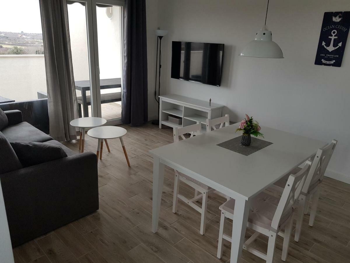 Rosenberg Apartment *